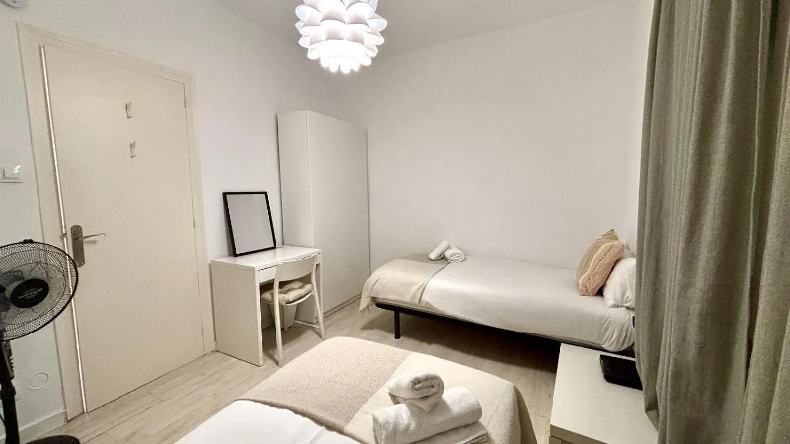 Sagrada Familia - Sant Pau Apartment Barcelona 0*,  Spain